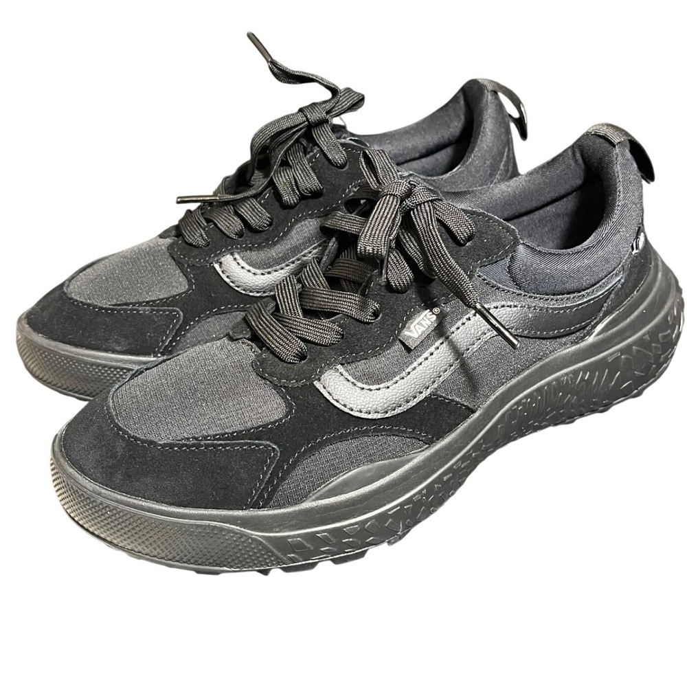 Vans UltraRange VR3 Sneakers Mens 8.5 Womens 10 Black Suede Mesh Trail Shoes